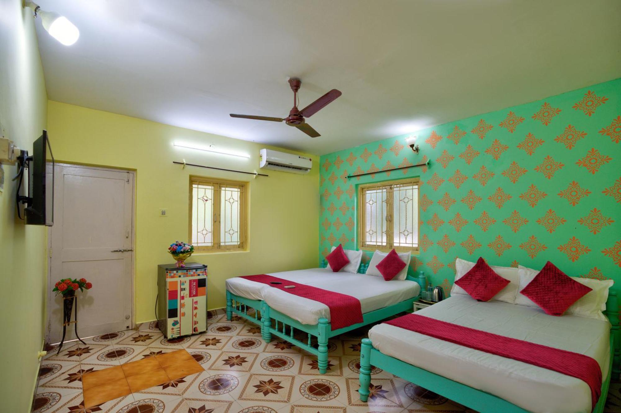 Oceanic Pearl Beach Guest House Calangute Exterior photo